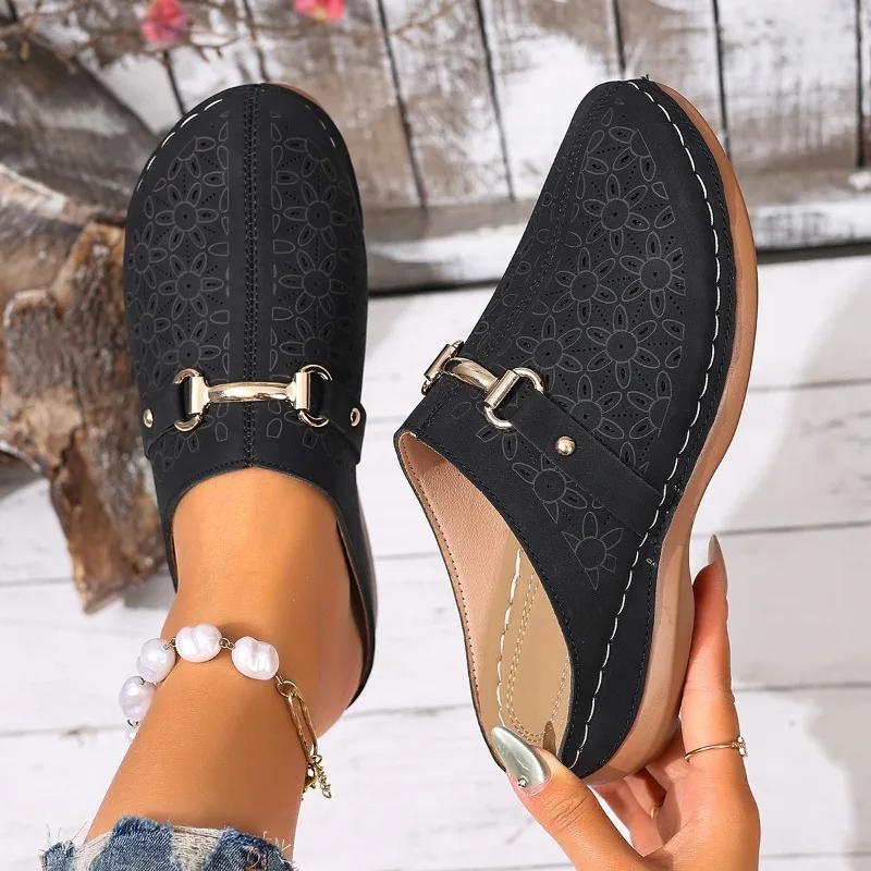 Fashion Women Slippers 2025 Summer Slip on Retro Slippers Anti-slip Casual Hollow Sandals Daily Designer Shoes Women Trend Slides Women
