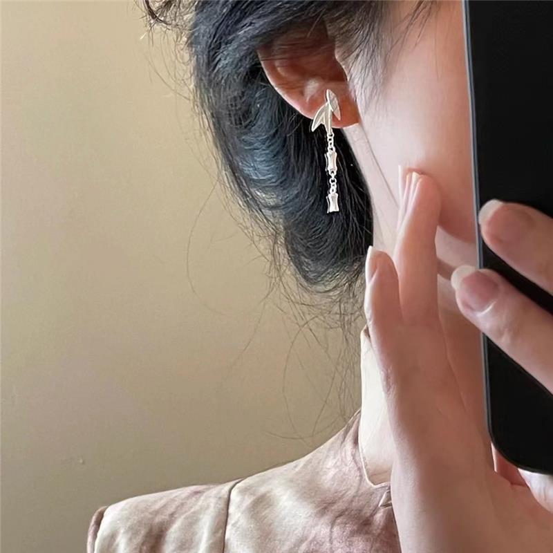 Bamboo tassel earrings Guochao fashion design sense long earrings niche new earrings