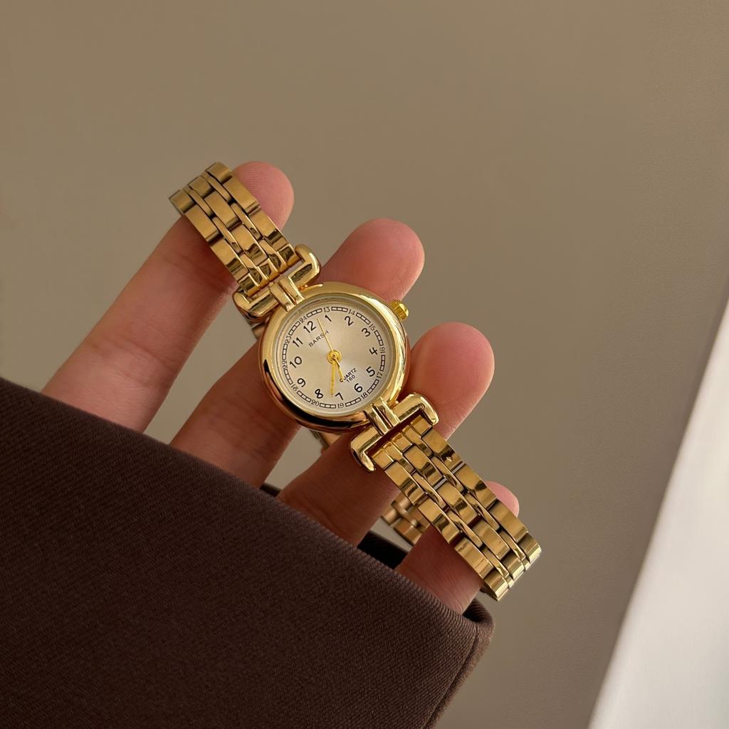 Medieval Women'S Quartz Watch Women'S Retro Mini Small Disc Niche Light Luxury Steel Belt