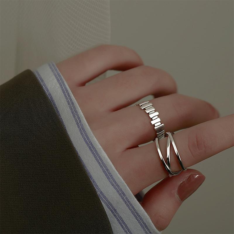 Silver Color Hollow Cross Ring for Women, Irregular Line Geometric Design, Open Adjustable Jewelry, Minimalist Gift