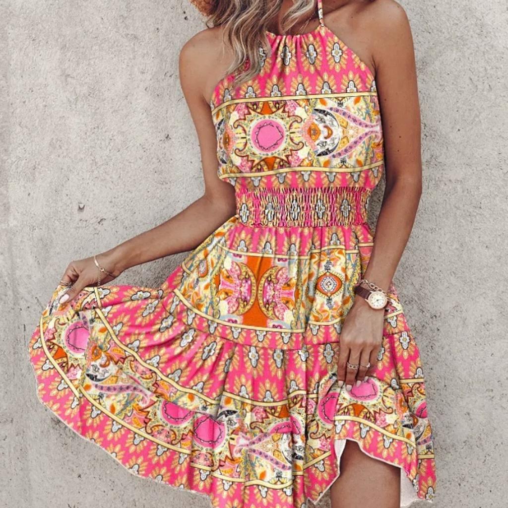 Women's summer sexy off-shoulder suspender dress elegant sleeveless backless casual dress women's pleated high waist beach dress