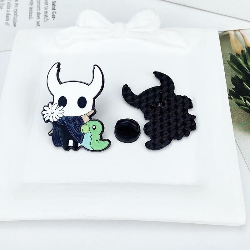 Creative Cartoon Hollow Knight Metal Brooch - Enamel Monster Bug Badge Accessories