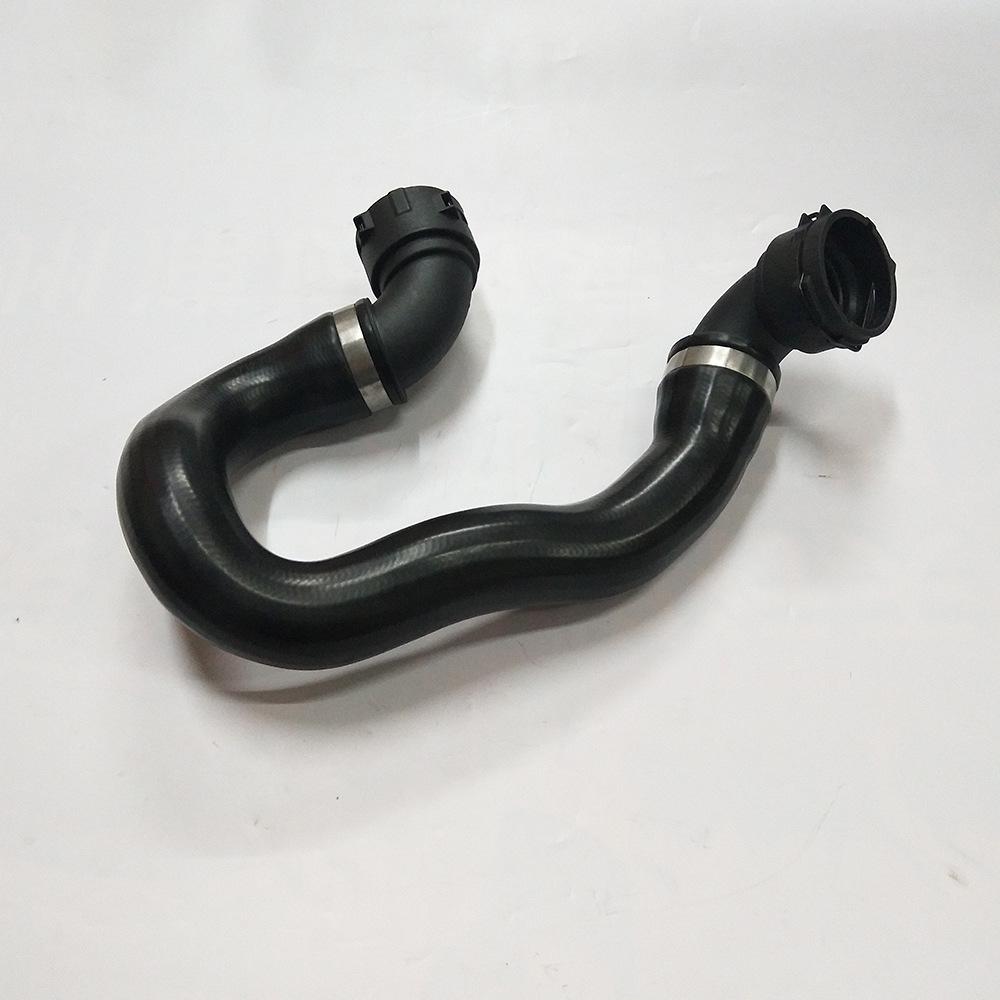 BMW Radiator Hose for Models E88, E84, E82, E90, E91, E92, E93 (Part No. 17 12 7 599 450)