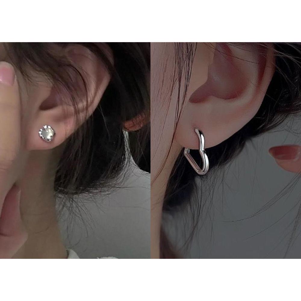 Cercei Nișă Stil Aloof: Argint Sterling 925 cu Eleganță de Basm, Design Minimalist în Stil Național.