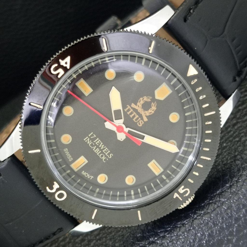 

SWISS VINTAGE TITUS HAND-WINDING MENS TURNABLE BEZEL BLACK DIAL WATCH a700242-5 R202-a700242