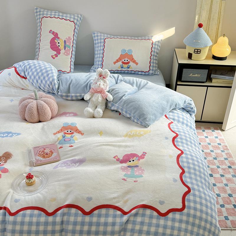 Winter Thickened Milk Velvet Girlish Heart Dog Bed Set (4-piece, Coral Fleece, Large Print Teacup Size)