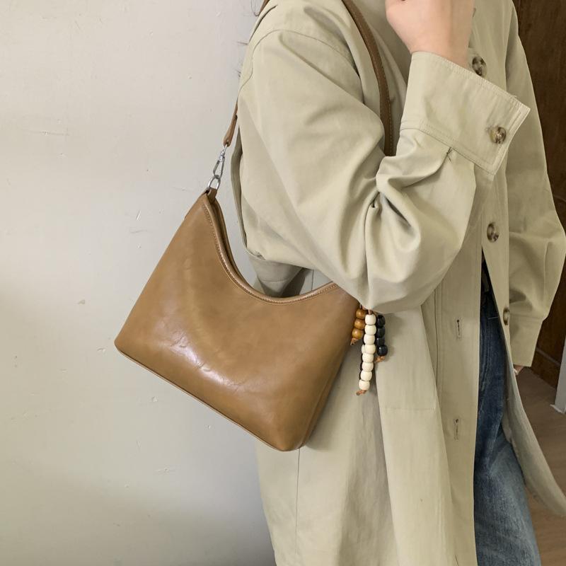 High-end Small Bag Women's 2025 New Autumn and Winter Fashion Versatile Messenger Bag Retro Shoulder Underarm Bag Bucket Bag