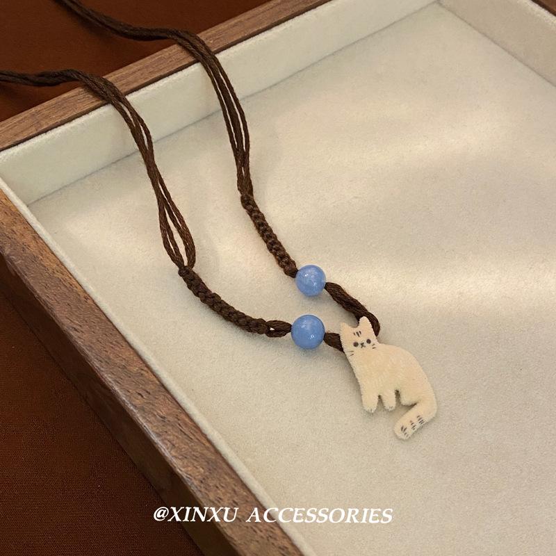 Cute Cartoon Cat Pendant Necklace Woven High-end Personality Necklace