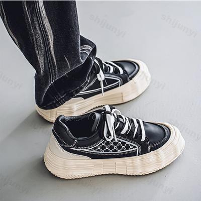 Herren Plateaubrettschuhe 2026 Frühling Herbst Schnürung Rutschfest Outdoor-Sneaker Bequem Höhensteigernd Mode Freizeitschuhe
