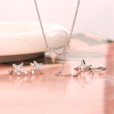 Orecchini a Lobo Stella a Quattro Punte Abito da Donna Creativo Collana Stella Marina con Conchiglia Incrostata di Diamanti Anello Stella Zircone Bianco Ghiaccio
