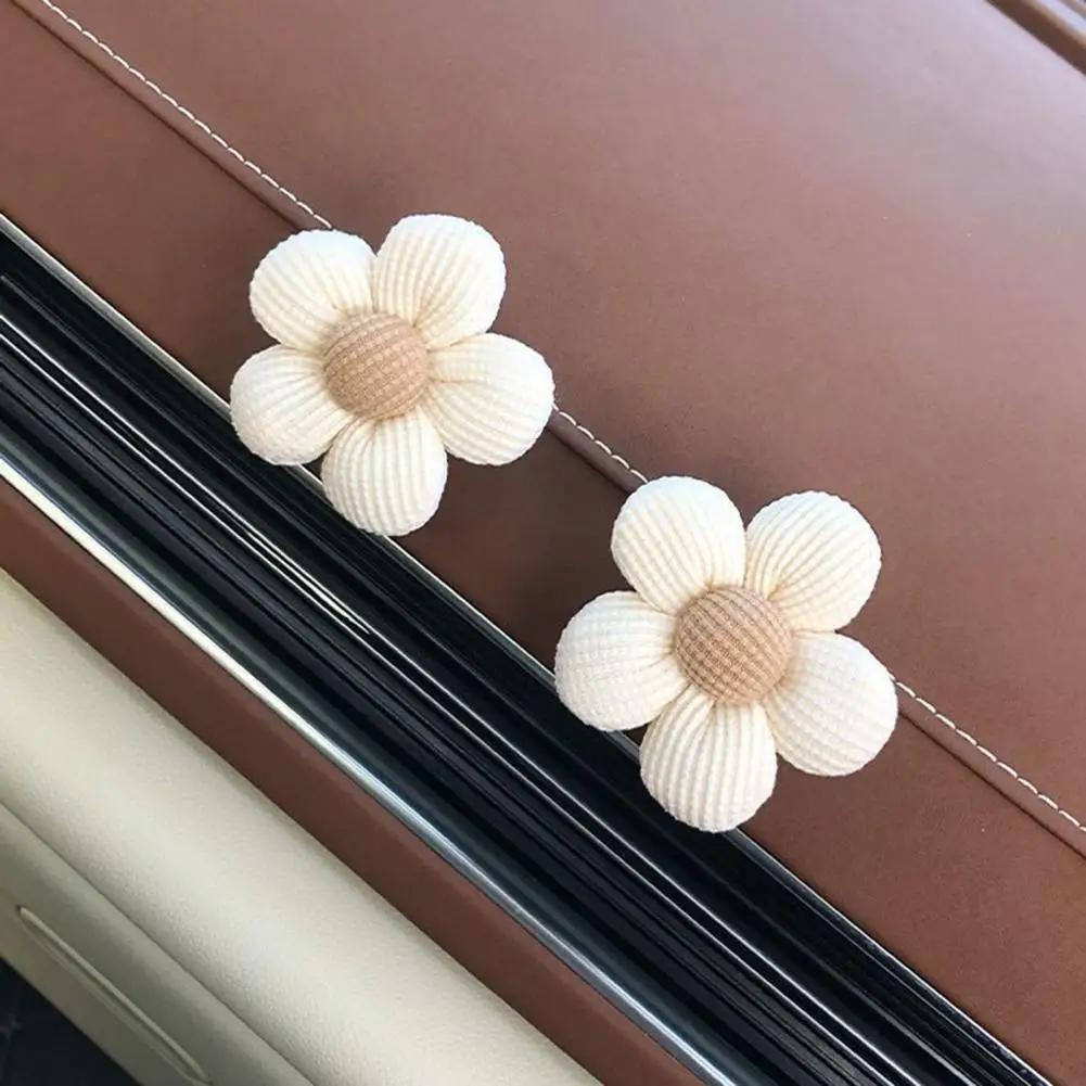 2PCS Sweet Flower Shaped Car Mini Hooks, Dashboard, Rear Seat Car Clothes Rack Storage, Headphone Charging Cable Storage