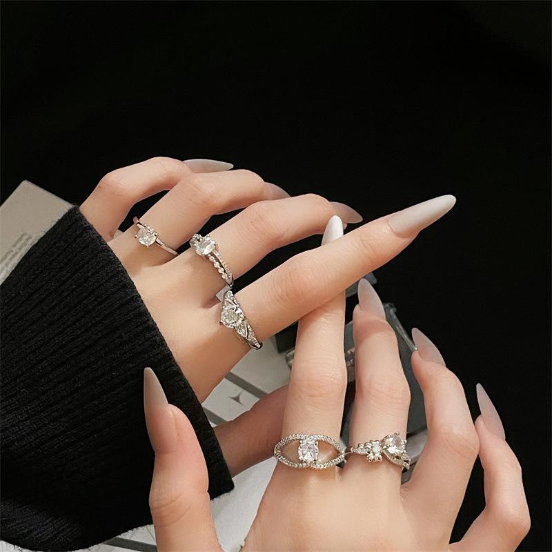 Zircon-Set Super Flash Opening Ring, Cold Wind Bow Temperament, French High-End Light Luxury Ring.