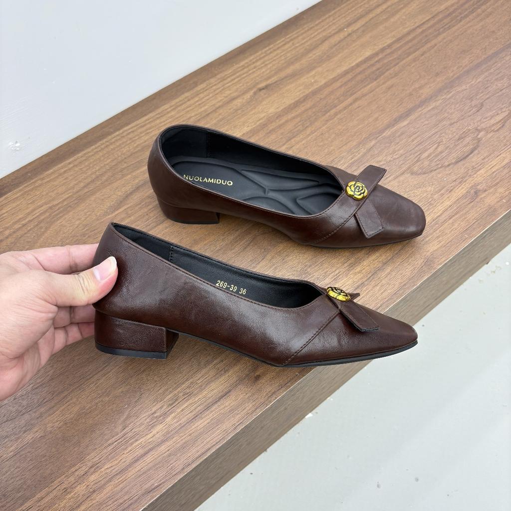 Flat Low Heel Soft Leather French Single Shoes Women's New Black Small Leather Shoes Thick Heel Light Mouth Commuting Retro Mary Jane Shoes Women