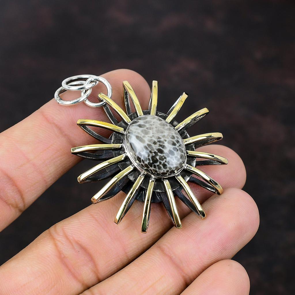 Stingray Coral Pendant 925 Sterling Silver Pendant Gemstone Handmade Jewelry 18K Gold Plated Pendant Cage Jewelry For Gift Wonderful Pendant
