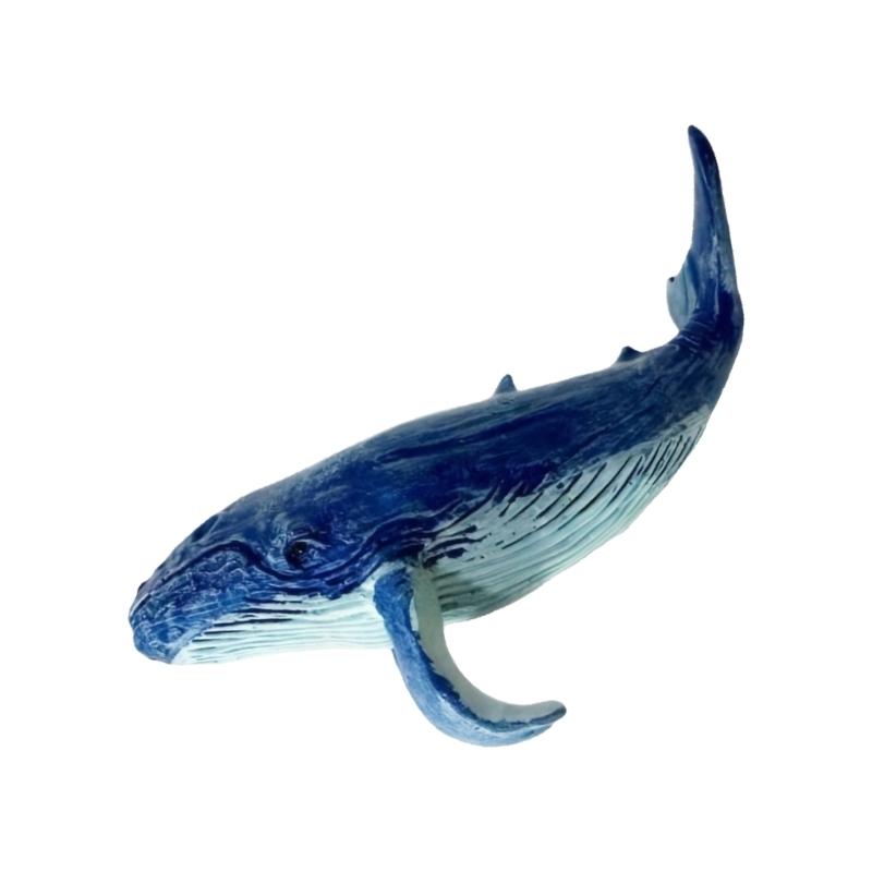 Realistic Colored Whale Statue Weather Resistant Resin Outdoor Garden Sculpture