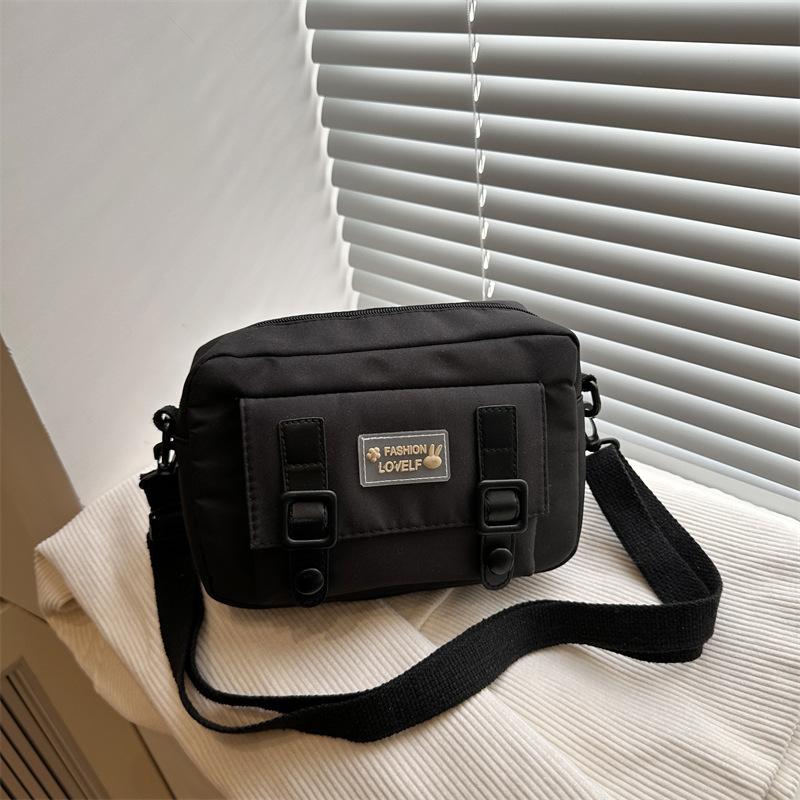 

Trend casual messenger bag niche fresh youth design simple shoulder bag women
