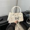 Fashionable Grass Woven Crossbody Bag for Women Versatile Designer Shoulder Bag Trendy Straw Handbag
