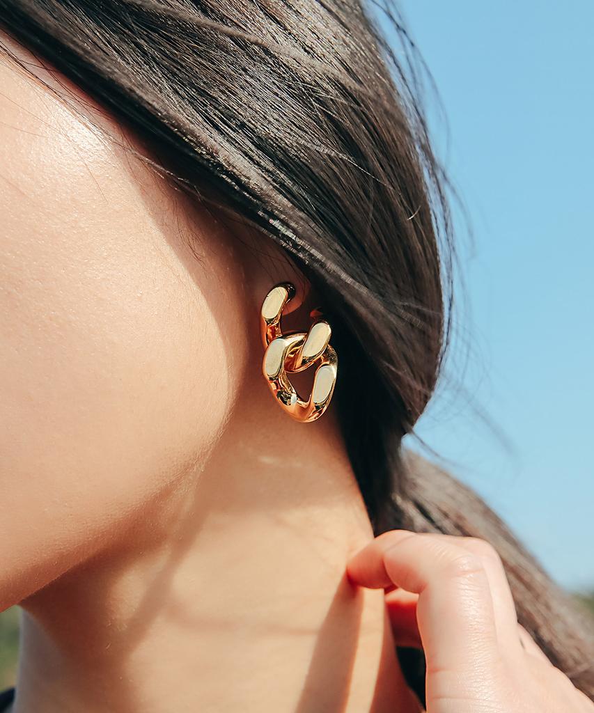 Sundaydiscoclub Bold Chain Earrings Gold