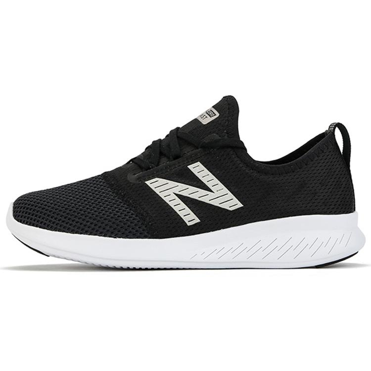 

New Balance FuelCore Coast V4 Black White Women s WCSTLLK4 36