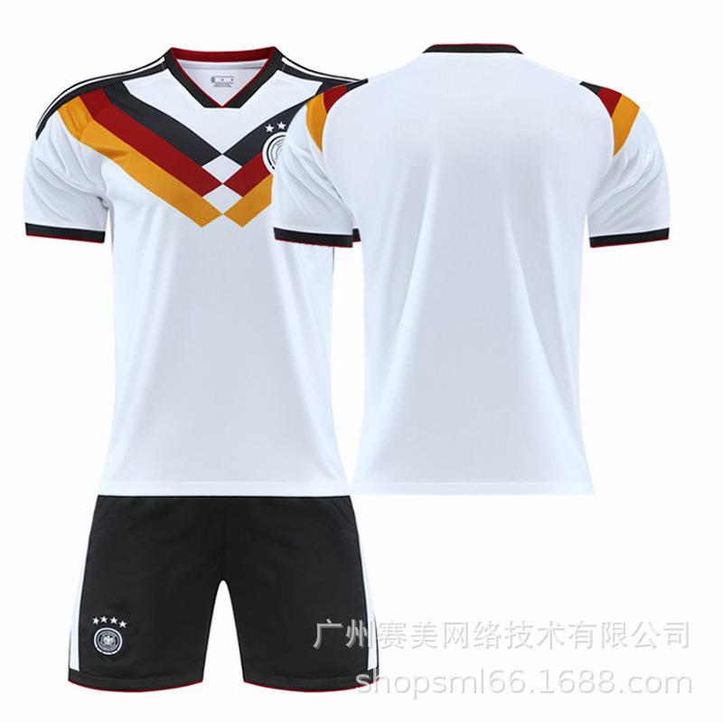 25-26 Germany Home National Team No. 17 Würtz Soccer Suit Men s 8 Cross 13 Muller World Cup 16#