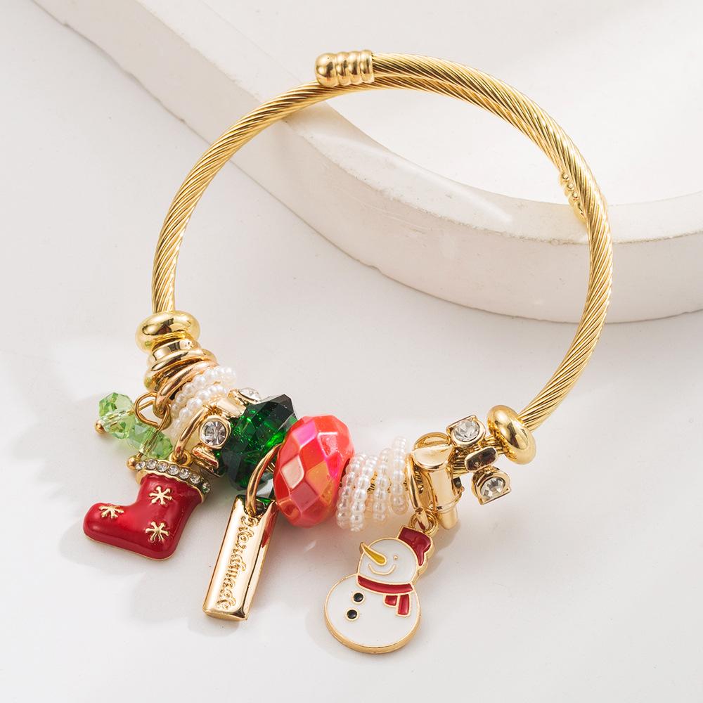 Fashionable Pan Family Christmas-themed Stainless Steel Charm Bracelet Diamond Pendants Featuring Christmas Tree Santa Hat
