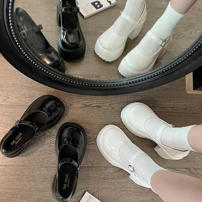 Fashion women's Black White Mary Janes shoes Women Platform High Heels Patent Leather Gothic Buckle Strap Lolita Shoes Party Women Shoes