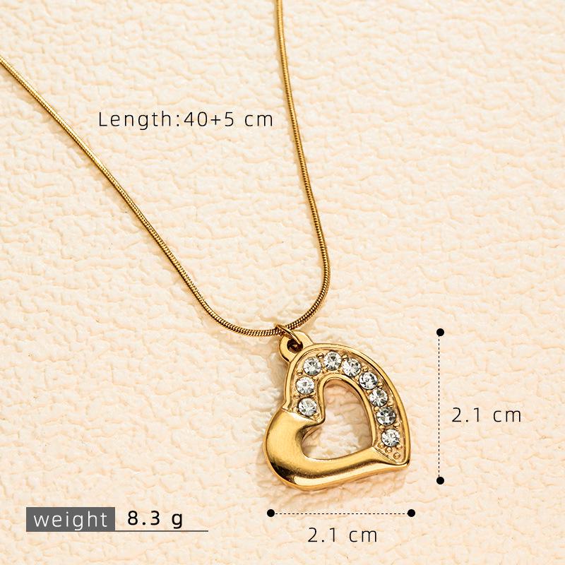 Stainless Steel Gold-Plated Love Heart Necklace with Inlaid Diamonds