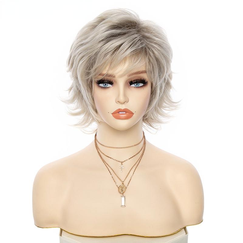 Ženy Krátká blond Hnědá Šedá Syntetická přírodní kudrnatá paruka s ofinou Vrstvené nafouklé vlasy Odolné vůči teplu Denní párty Cosplay Použití Paruky