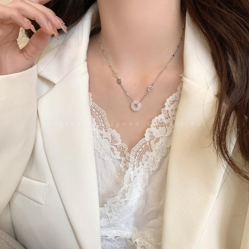 Wind jade safety buckle necklace new women's niche design sense collarbone chain neck chain