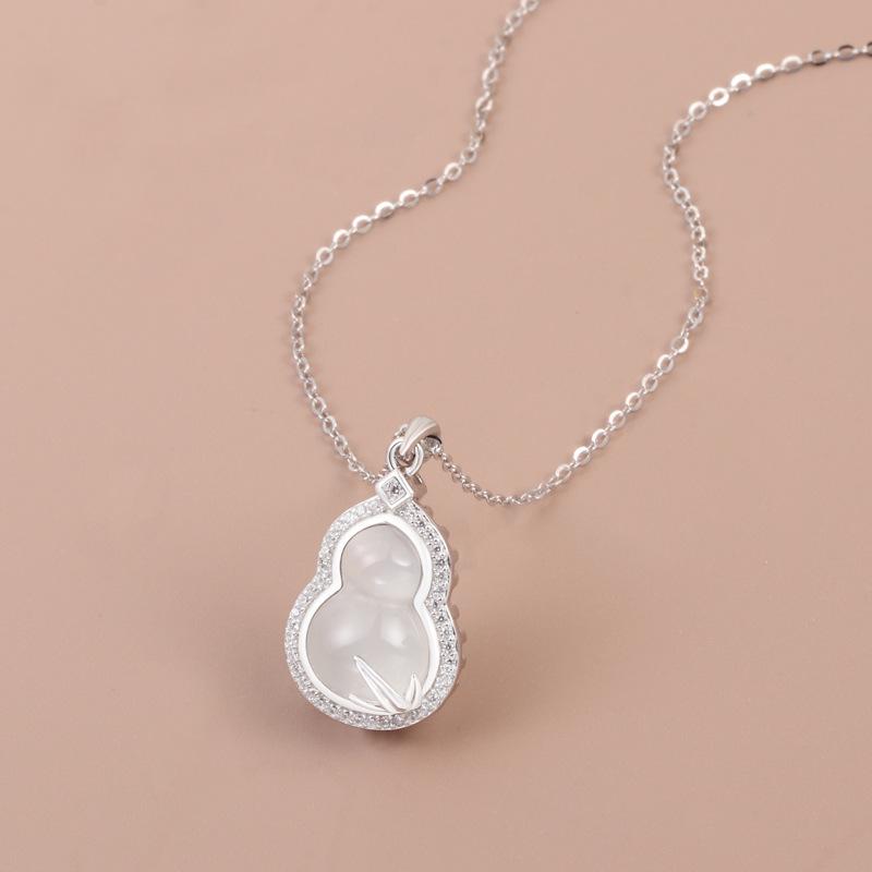 S925 Sterling Silver Natural Chalcedony Gourd Necklace – Chinese Style with Diamond Inlay, High-End Versatile Clavicle Chain 925 Silver