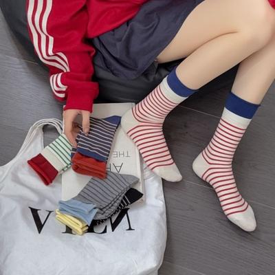 Damen Herbst- und Winterfarbblockierende Doppelnaht-Rollbündchen-Streifen-Mittelwaden-Baumwoll-Nahtlose Farbblock-Plüschsocken