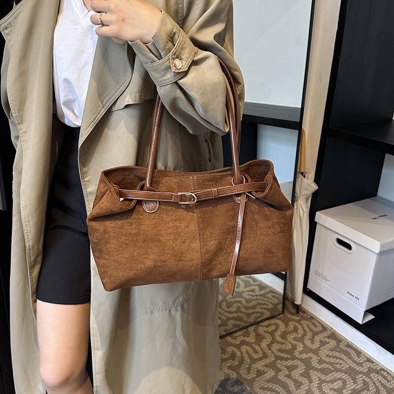 Large Capacity Matte Portable Commuter Bag Large Bag Women's New Retro Tote Bag Shoulder Armpit Bag