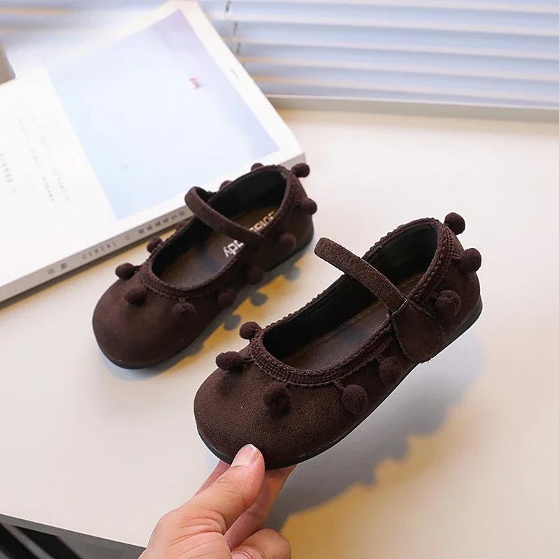 

Простые ретро детские кожаные туфли с круглым носком, балетки с кисточками для девочек, модные универсальные детские повседневные мокасины 23 коричневый