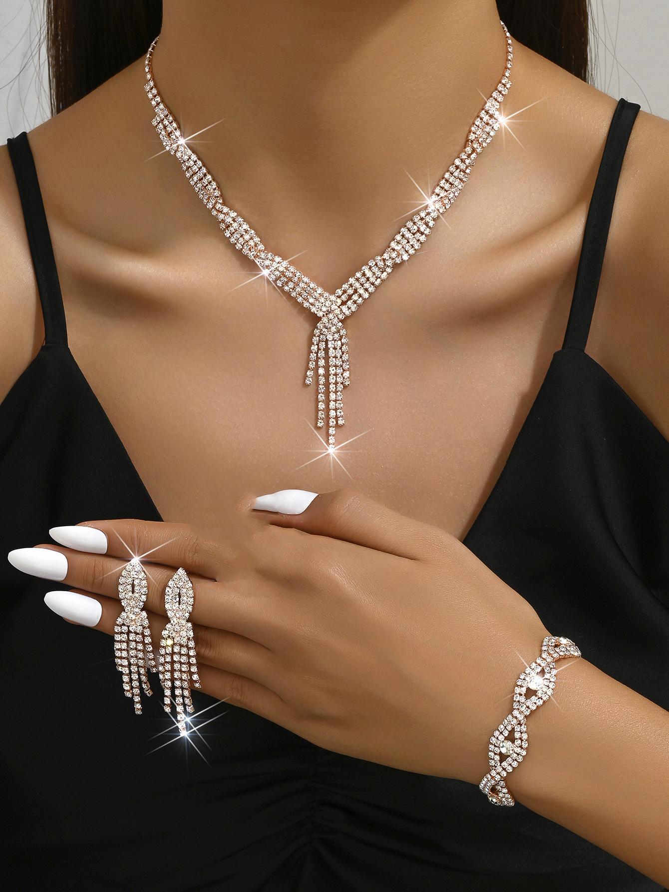 

Комплект украшений Серебряное женское ожерелье Свадебное ожерелье Фотоаксессуары Комплект ожерелья и сережек