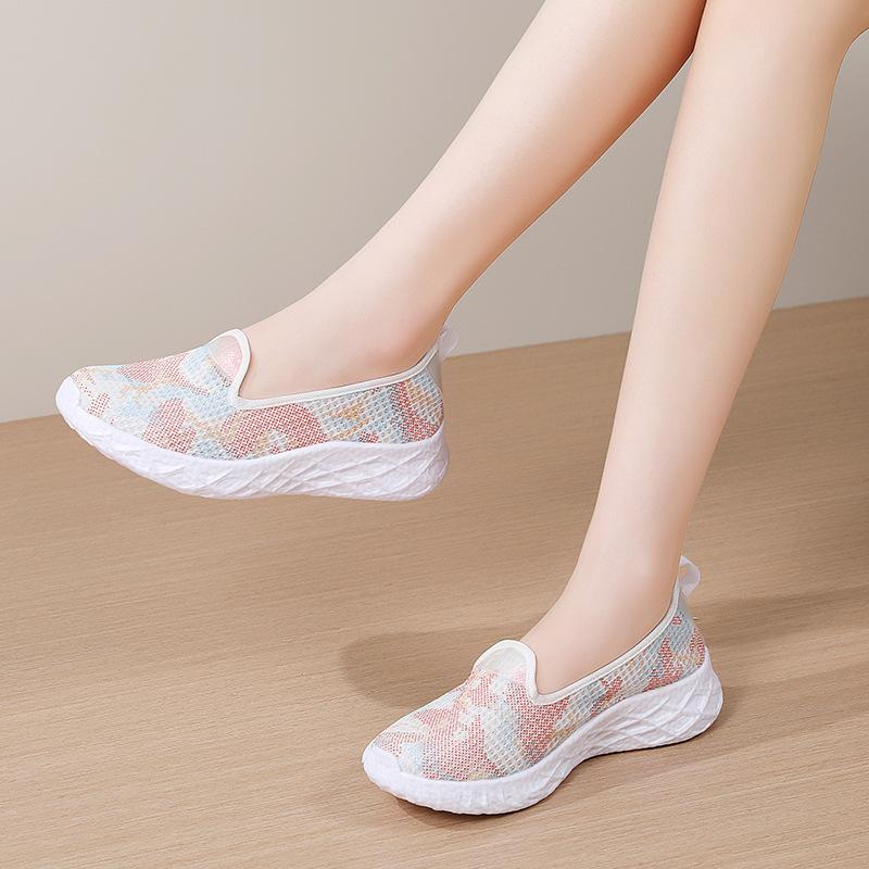 New mother shoes in couple walking shoes summer breathable fly-woven casual sports shoes