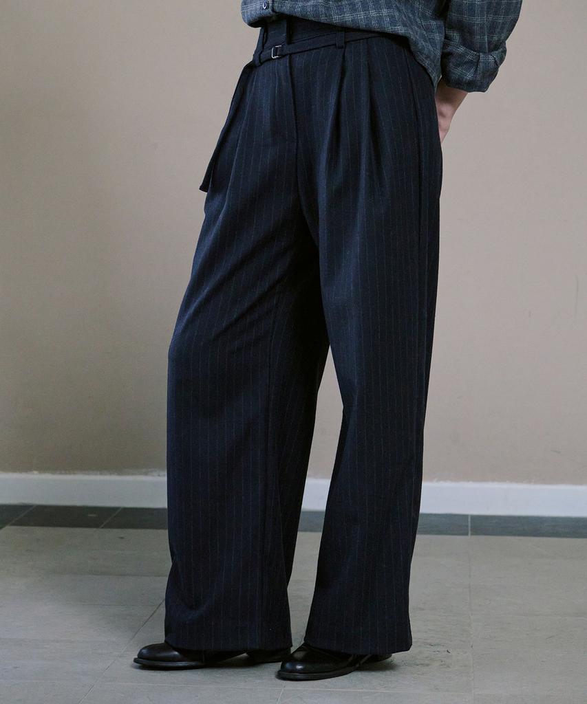 AHWE Belted Striped Double-Pleat Wide Slacks_Navy