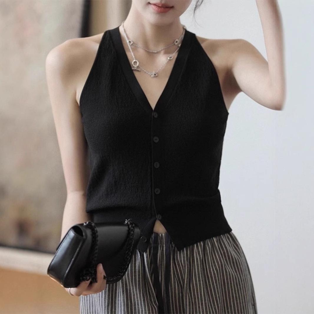 

Women s Red V-Neck Knit Halter Tank Top - Summer 2024 Collection S
