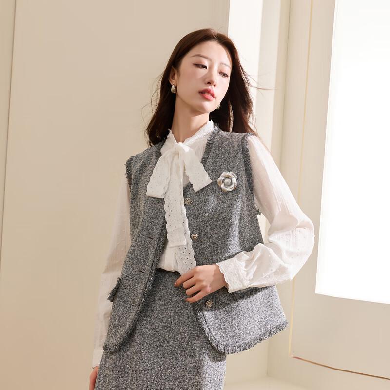 Sancai Women's Plus Size Rhinestone Tweed Vest