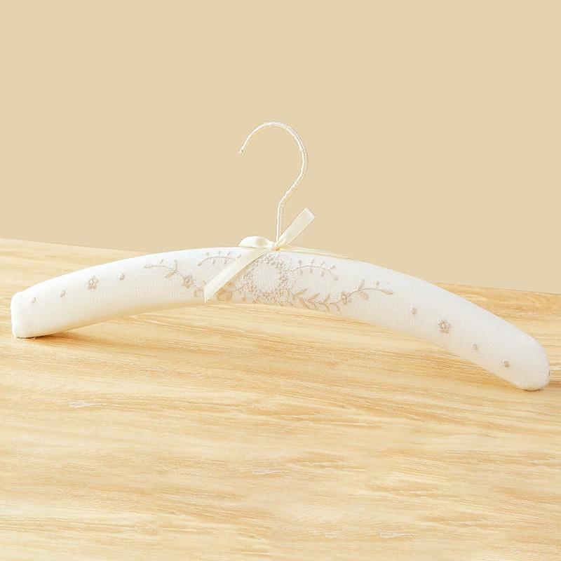 1Pc Wedding Clothes Hanger Photo Props Storage Full Dress Fabric Creative Embroidery Pattern Bow Ribbon