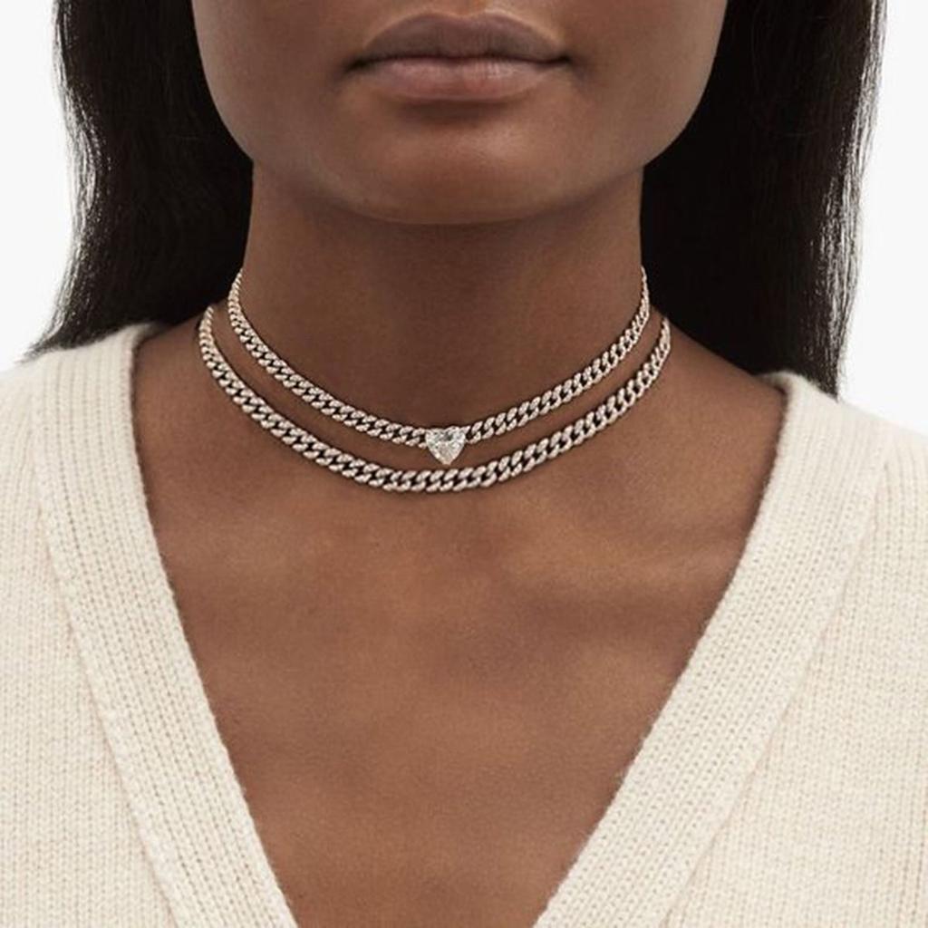 Modische Halsketten aus Edelstahl für Damen Herzförmiger Zirkon-Halskettenanhänger Temperament Schlüsselbein-Kette Party-Schmuck Geschenke