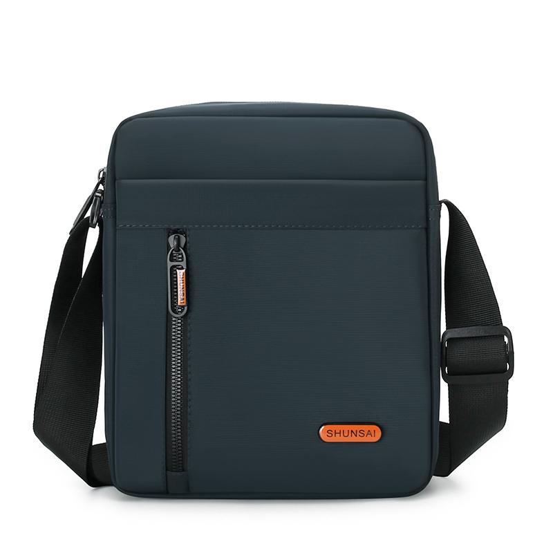Pánská kabelka přes rameno Módní ležérní nylonová pánská taška messenger Stylový elegantní design Lehká pánská crossbody taška přes rameno