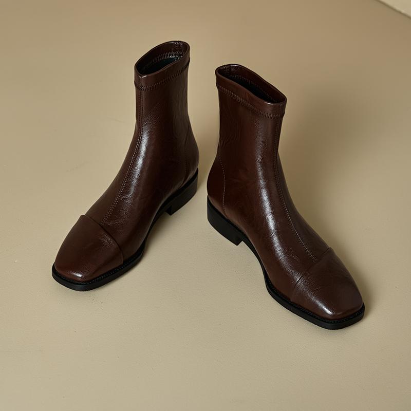 Women's Low-heeled Short Boots Autumn and Winter New Comfortable and Versatile Solid-color Thick-heeled Large-size Simple Short Boots