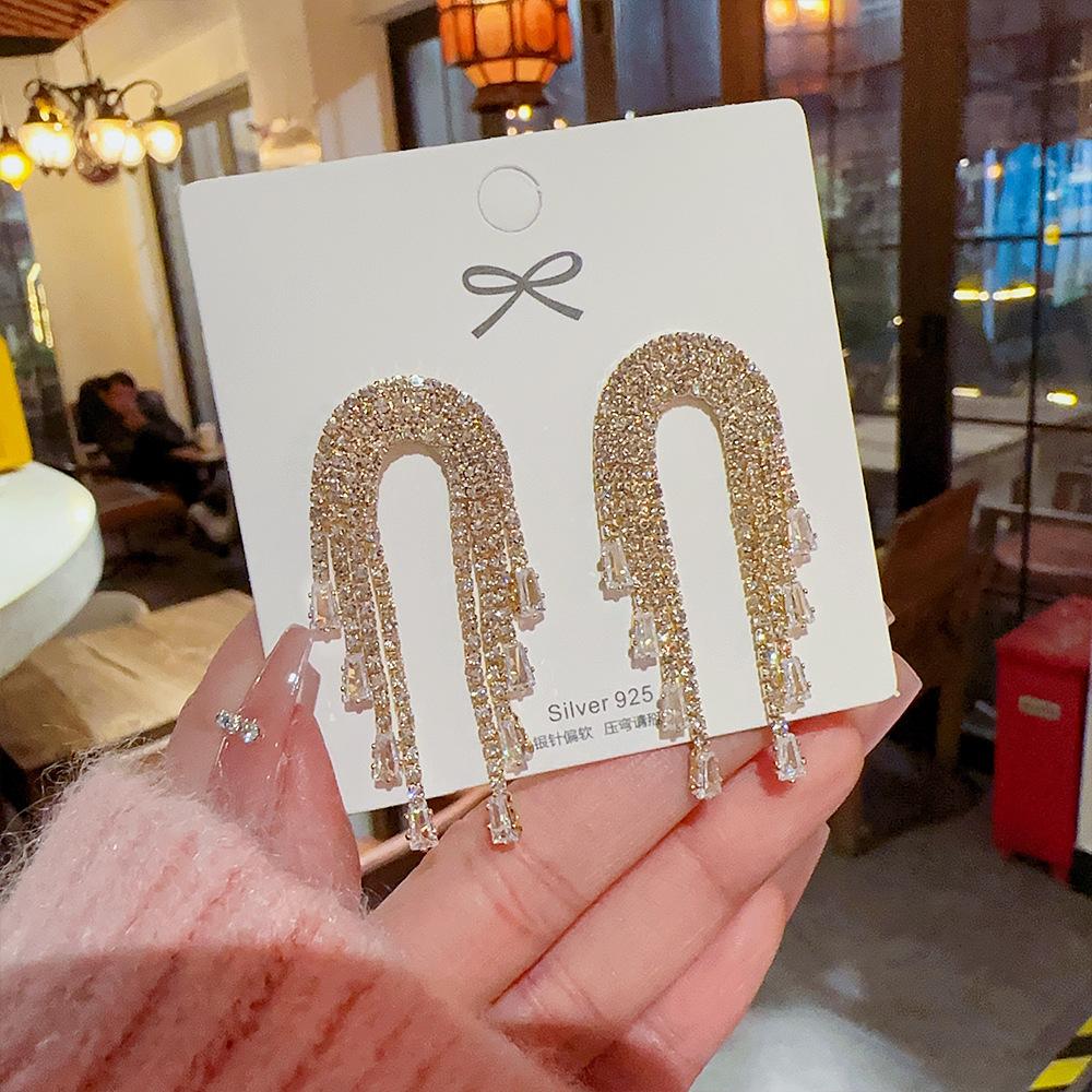 Silver plating Needle European and American Internet Hot Tassel Earrings Chic High-grade Refined Grace Design