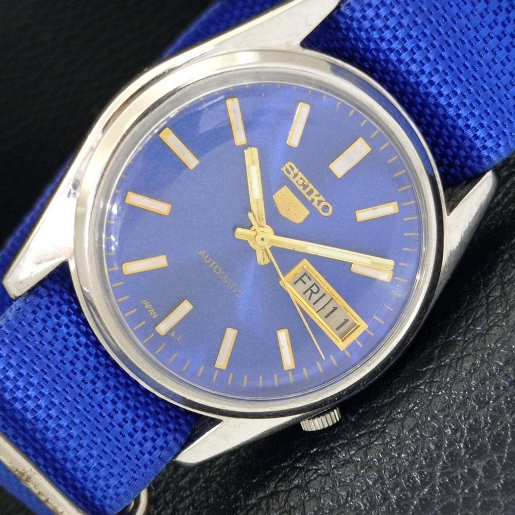 

AUTOMATIC VINTAGE SEIKO 5 JAPAN 7009A MENS BLUE COLOR DIAL WATCH a702644-1 R209-a702644