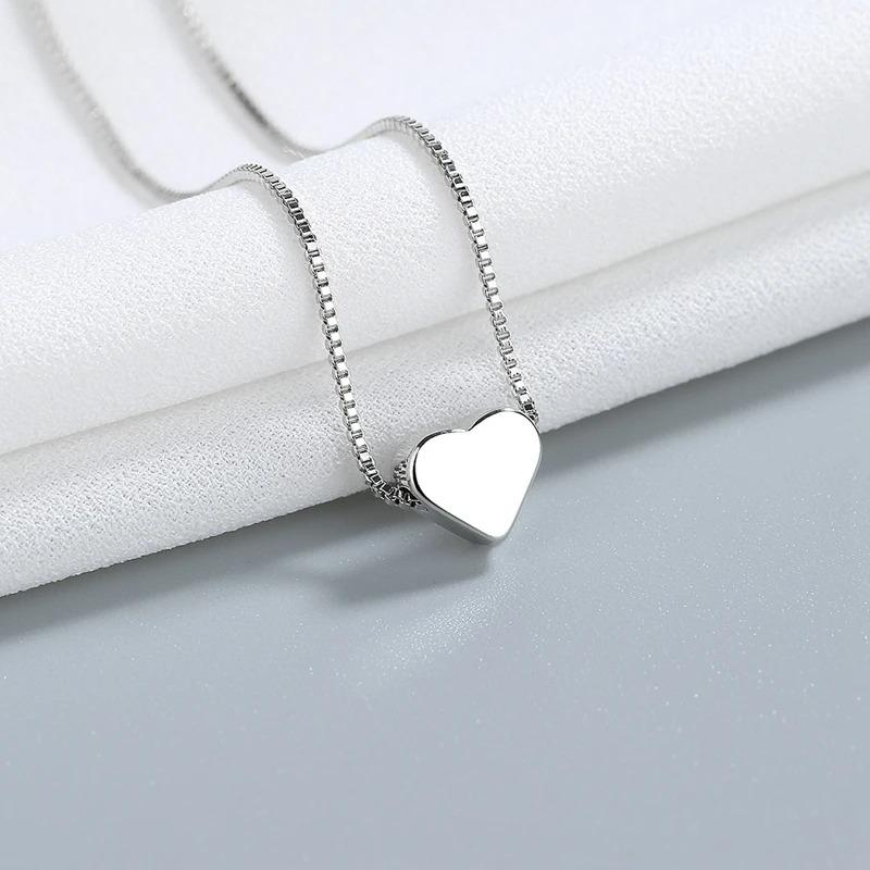 Exquisite Love Stainless Steel Beautiful Flower Necklace Fashion Classic Geometric Niche Light Luxury Clavicle Chain Girls Gift