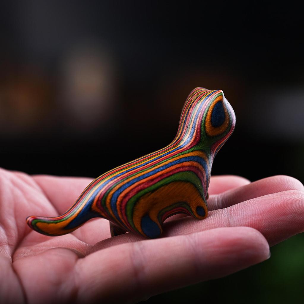Rainbow Wood Carving: Cute Cat Desktop Ornament - Creative Miniatures for Home Decor