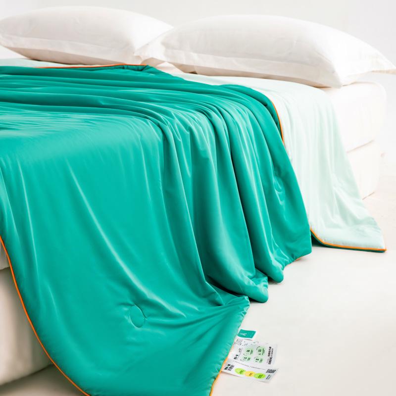 Cool Silk Summer Quilt: Breathable A-Class Thin Quilt for All Ages