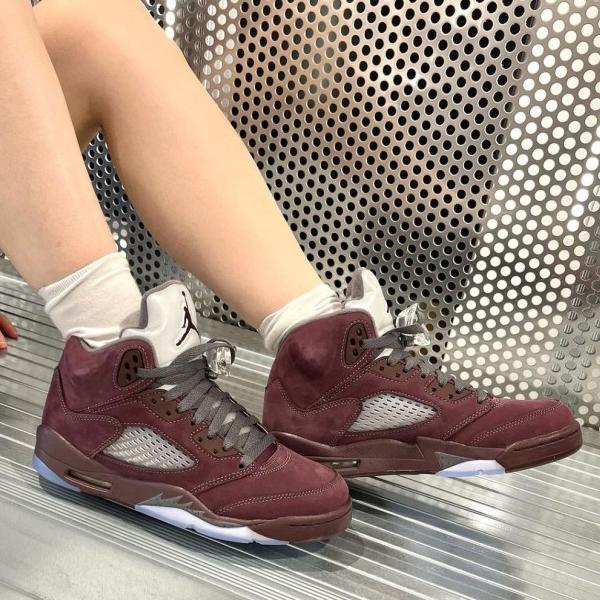 

Кроссовки Air Jordan 5 Retro SE FN4233-600 Junior, оригинал