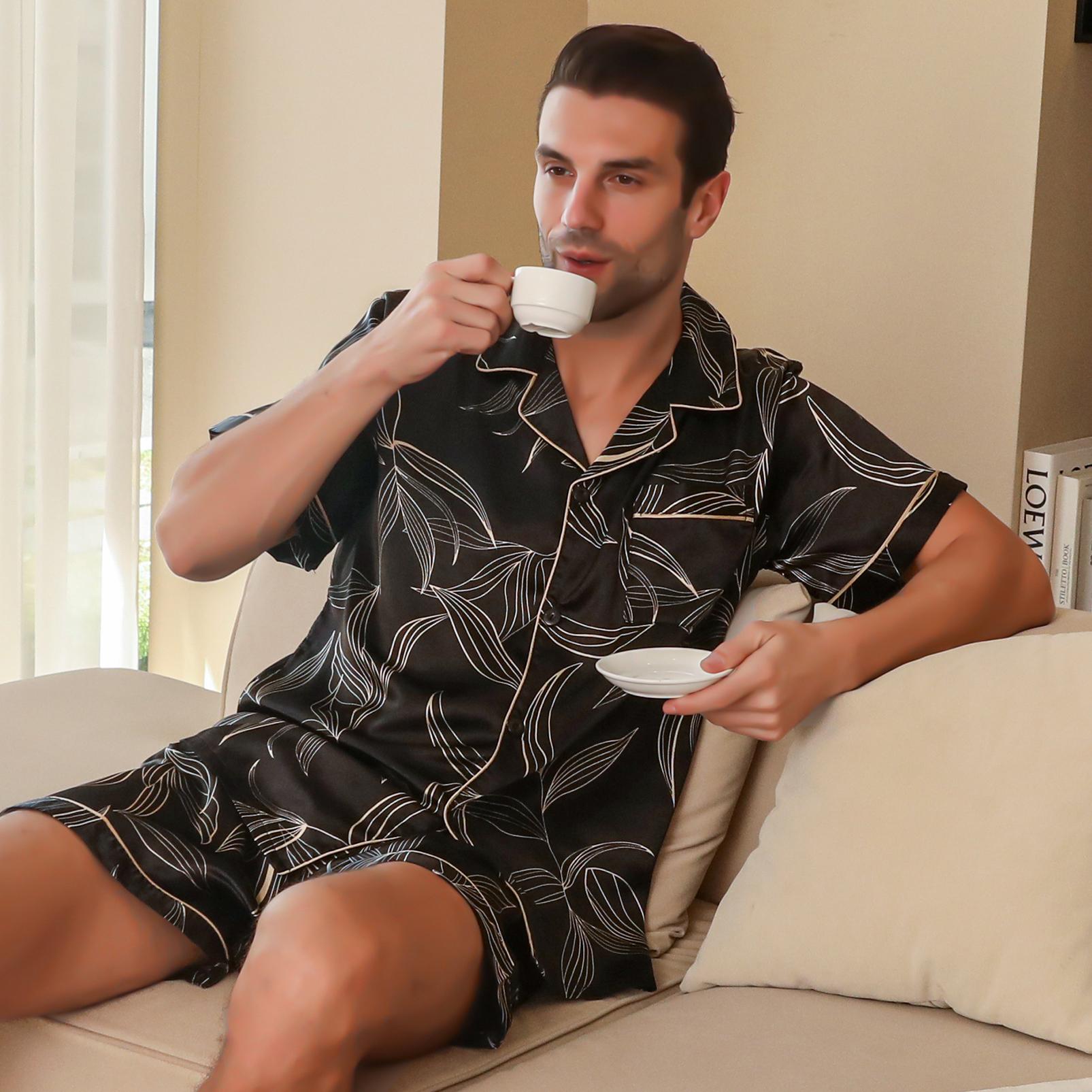 

Moolmeyno Men s Short Sleeve and Shorts Ice Silk Pajamas XXL чорний