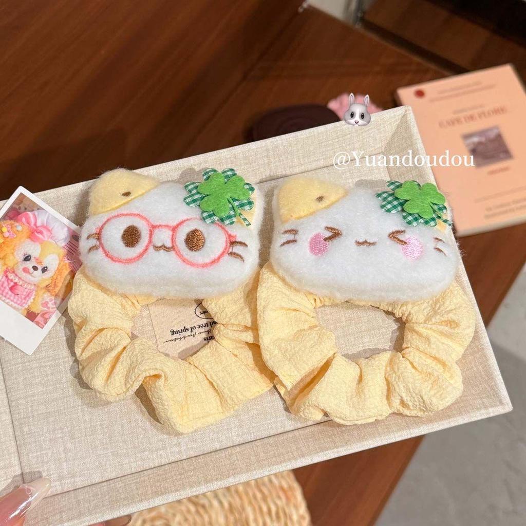 Glücksklee Kätzchen Scrunchie: Niedliches Cartoon-Katzen-Haargummi für Schüler